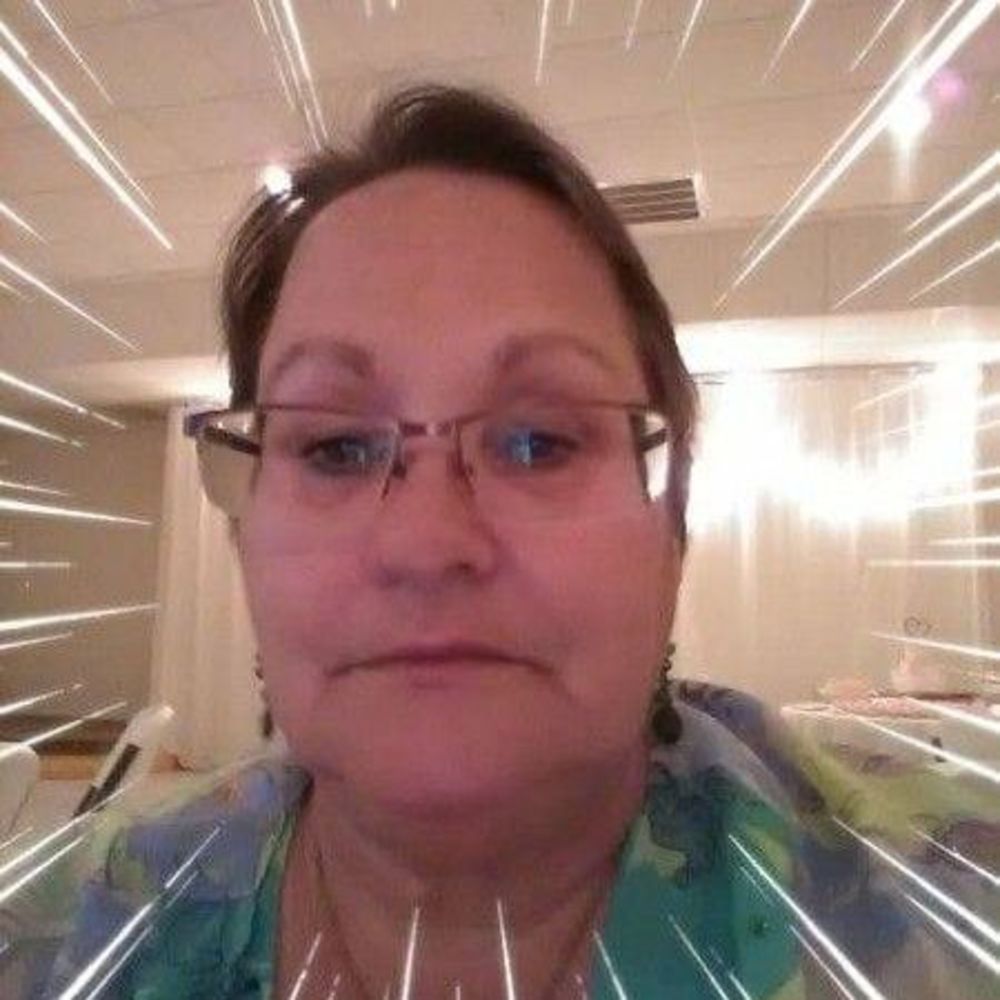 Meet your Posher, Jeanette